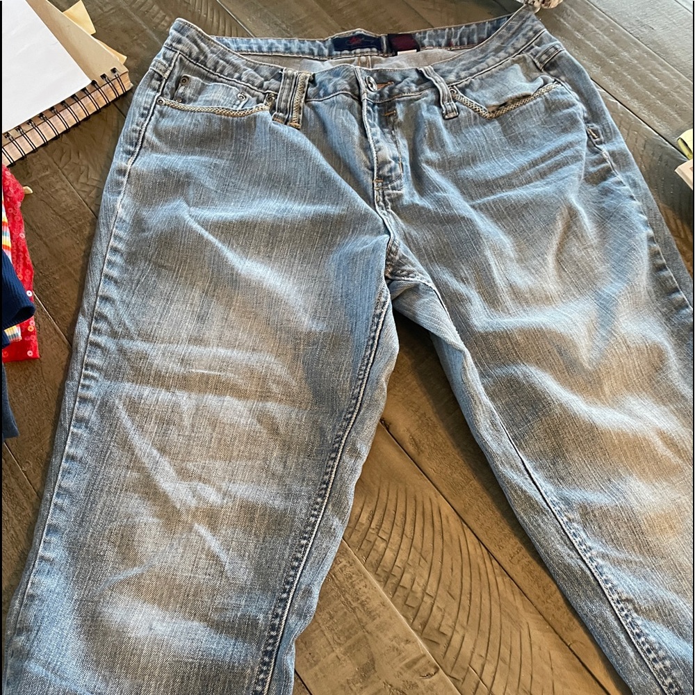 3/4 length women’s jeans with cuffed bottoms/ size 14